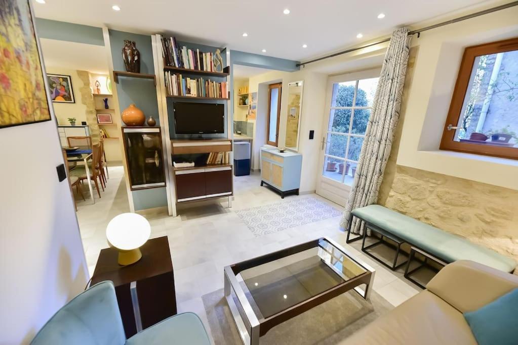 Charmante Maison De Village Au Coeur Du Luberon Cucuron Extérieur photo